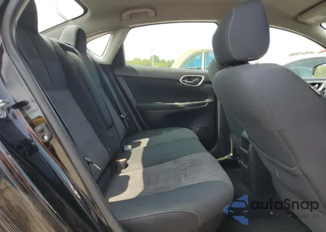 2015 Nissan Sentra S z USA, uszkodzony, nr VIN 3N1AB7AP3FL659028